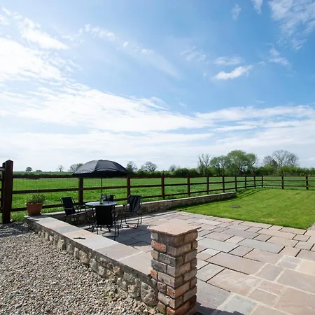 펜션 1 Bed In Stapleton 75147 Newton Morrell