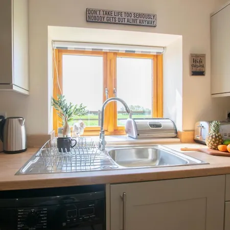 1 Bed In Darlington Oc-75147 *